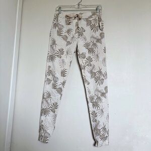 The Porter Collective Beige Fern Leaf Pattern Pants Size XS Pull On Taper Leg